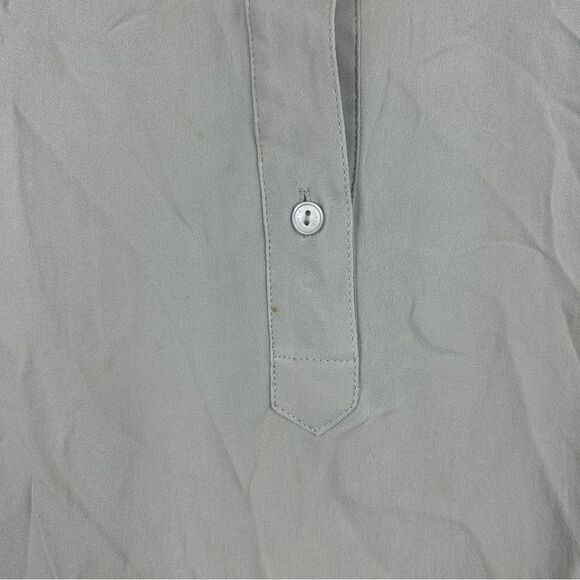 Vince light gray half button silk blouse top size S - Picture 7 of 7
